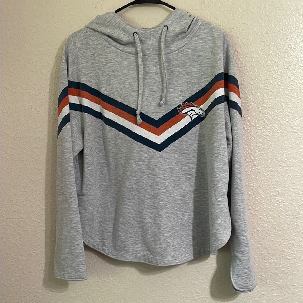 Denver Broncos Team Apparel  round hem hoodie